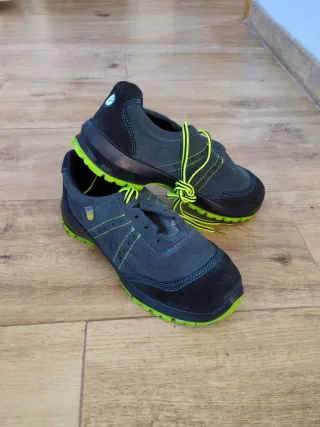 Zapatilla de seguridad ROBUSTA ACEBO CM