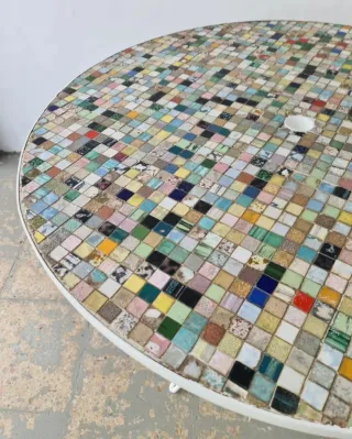 Mesa redonda mosaico. Vintage 60s.