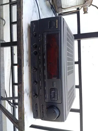 Amplificador Aiwa averiado