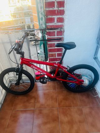 Bicicleta BMX Roja Infantil