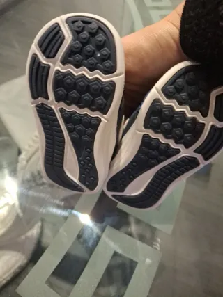 Scarpette neonato Nike misura 19.5