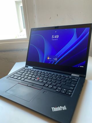LENOVO ThinkPad X13 Yoga (i7 / 16GB RAM)