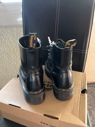 Botas Dr. Martens Jadon Piel Negra Plataforma