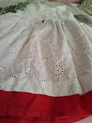 Vestido blanco niña bordado