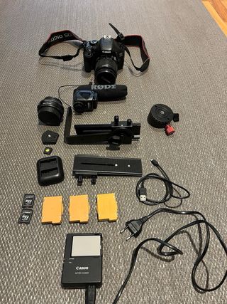 Cámara de fotos Canon EOS600 + Accesorios