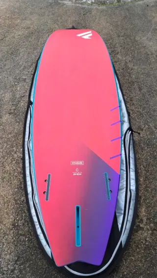 Tabla Windsurf Fanatic FreeWave TE 2022 85L
