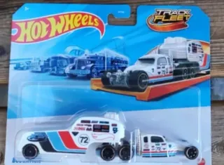 Hot Wheels Track Fleet