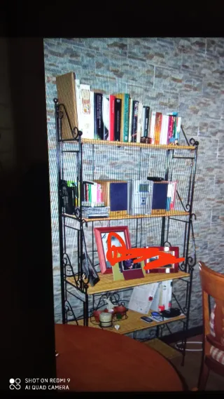 Estantería forja y mimbre