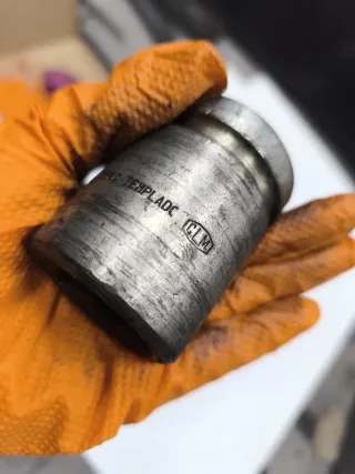 Llave de vaso 32 mm acero templado