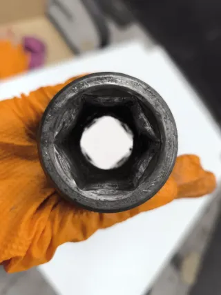 Llave de vaso 32 mm acero templado