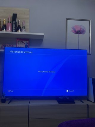 PS4 Slim + 2 mandos