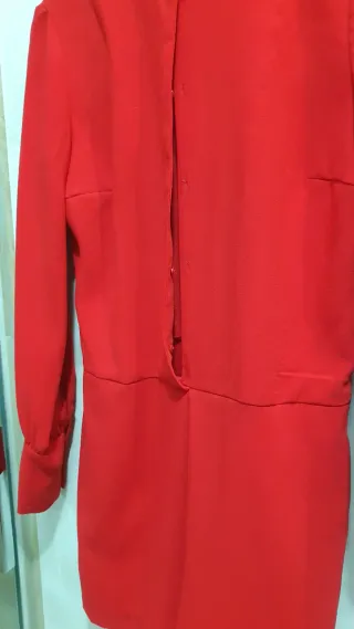 Vestido corto Zara Rojo Talla S . Falda pantalón.