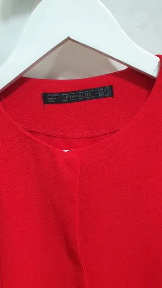 Vestido corto Zara Rojo Talla S . Falda pantalón.