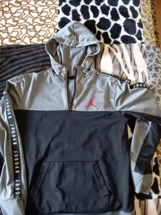 Sudadera Jordan niño Talla 12-13