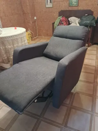 Sillón relax eléctrico con ruedas gris