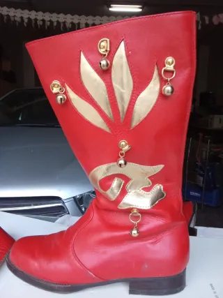 Stivali zingari rossi per bambini