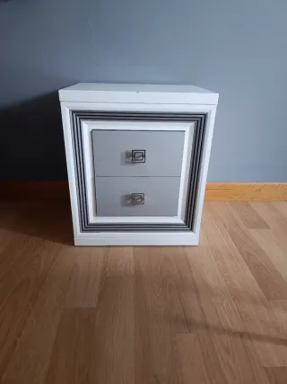 Cómoda y Mesitas de Noche