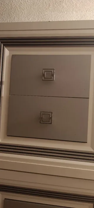 Cómoda y Mesitas de Noche