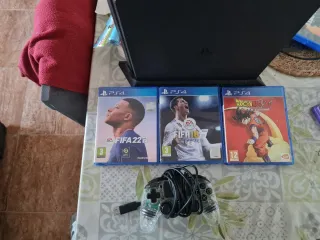 PS4 + 3 Juegos: FIFA 22, FIFA 18, Dragon Ball Z