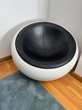 Puff moderno esférico