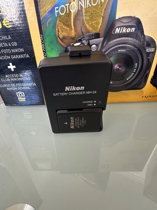 Kit Cámara Nikon D3100 + Lentes + Accesorios