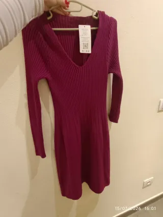 Vestido canalé cuello pico buganvilla