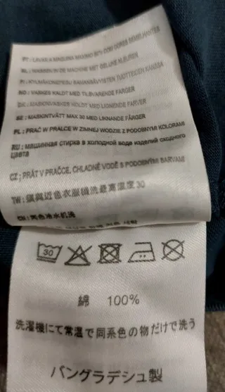 Camiseta Carhartt verde con bolsillo