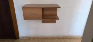 Mueble de entrada madera y espejo