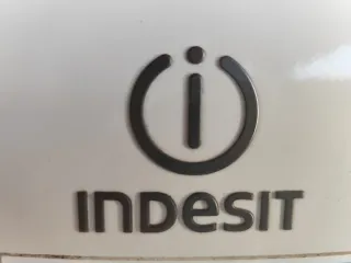 Congelador vertical Indesit