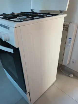 Cocina de gas 4 fuegos + horno