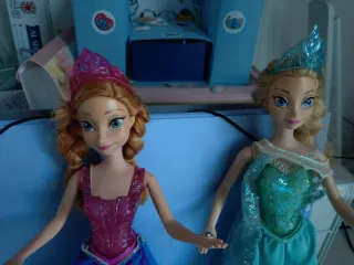 Muñecas Frozen Elsa y Anna