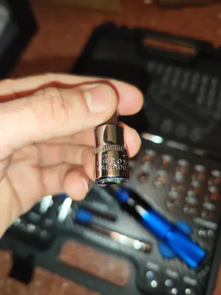 Llave dinamometrica + Juego de puntas nueva