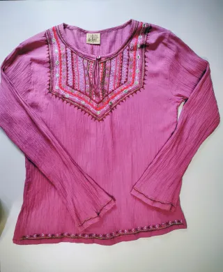 Camisa TRIBAL bordada rosa