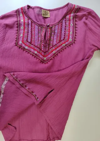 Camisa TRIBAL bordada rosa