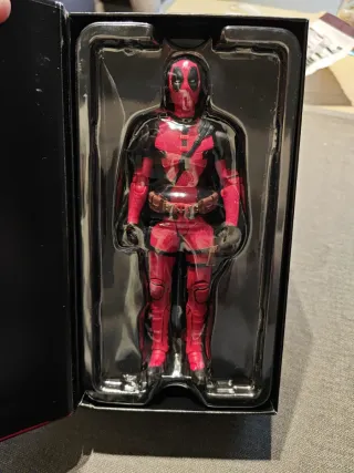 Figura Deadpool Articulada Original Marvel