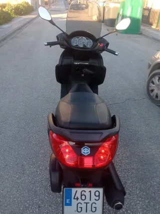 Piaggio X7 125cc Negra