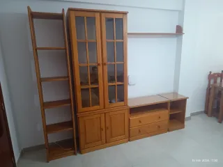 Mueble madera vitrina y cajonera 2,40m