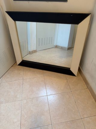 Espejo Beige y Negro