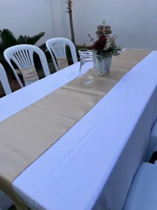 Alquiler de sillas y mesas