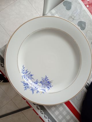 Prato Vista Alegre em Porcelana Azul e Branca