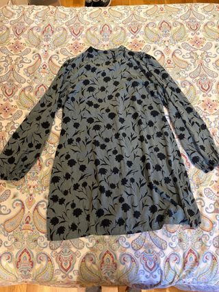 Vestido estampado floral verde y negro