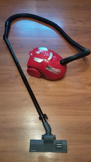 Aspirador Solac Piccolo Rojo