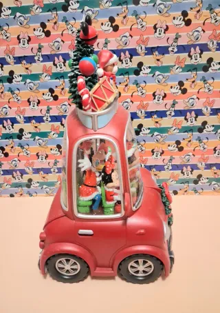 Jim Shore Figura Navideña Coche Rojo