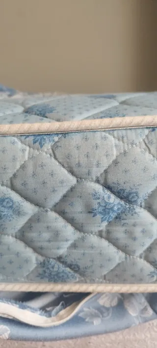 COLCHÓN DE MUELLES ECONÓMICO