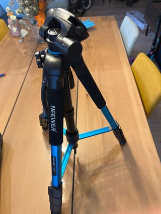 Trípode Neewer Profesional Azul