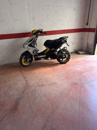 Yamaha Aerox Plata/Amarillo