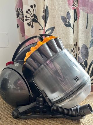 Aspiradora Dyson DC33