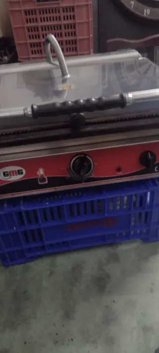 Grill industrial perfecto estado Marca GMG