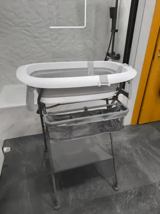 Bañera de bebé con patas Twishake