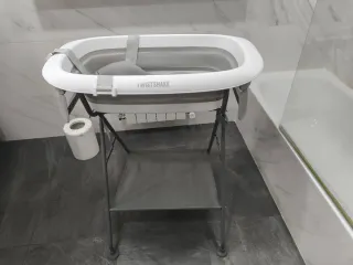 Bañera de bebé con patas Twishake